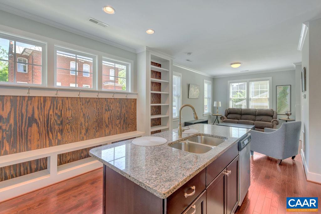506 Rives Street Charlottesville, VA 22902 - Photo 14 of 28 Gallery Image 14