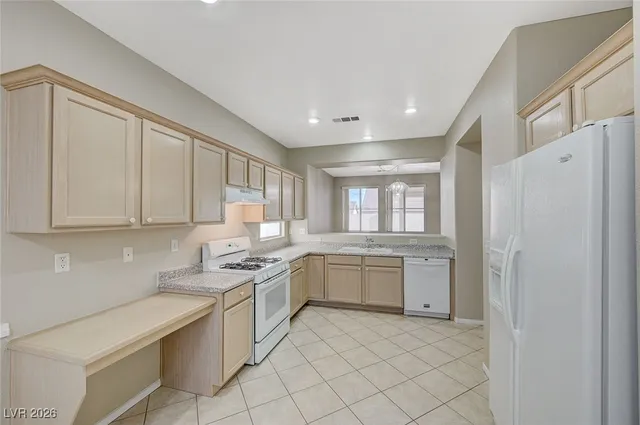 $2,300 | 88 Parker Ranch Drive, Henderson, NV 89012