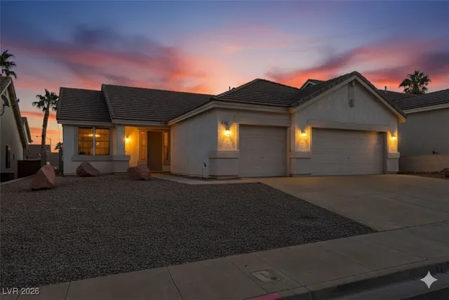 $2,300 | 88 Parker Ranch Drive, Henderson, NV 89012