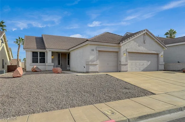 $2,300 | 88 Parker Ranch Drive, Henderson, NV 89012