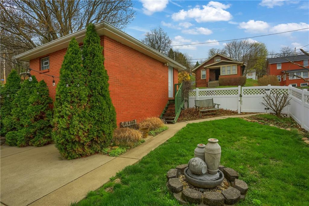 539 Wilson Avenue Rochester, PA 15074 - Photo 5 of 34