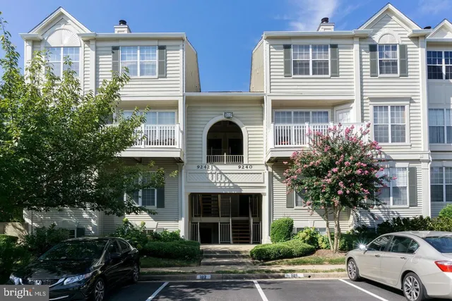$2,400 | 9240 Cardinal Forest Lane, Unit 302, Lorton, VA 22079