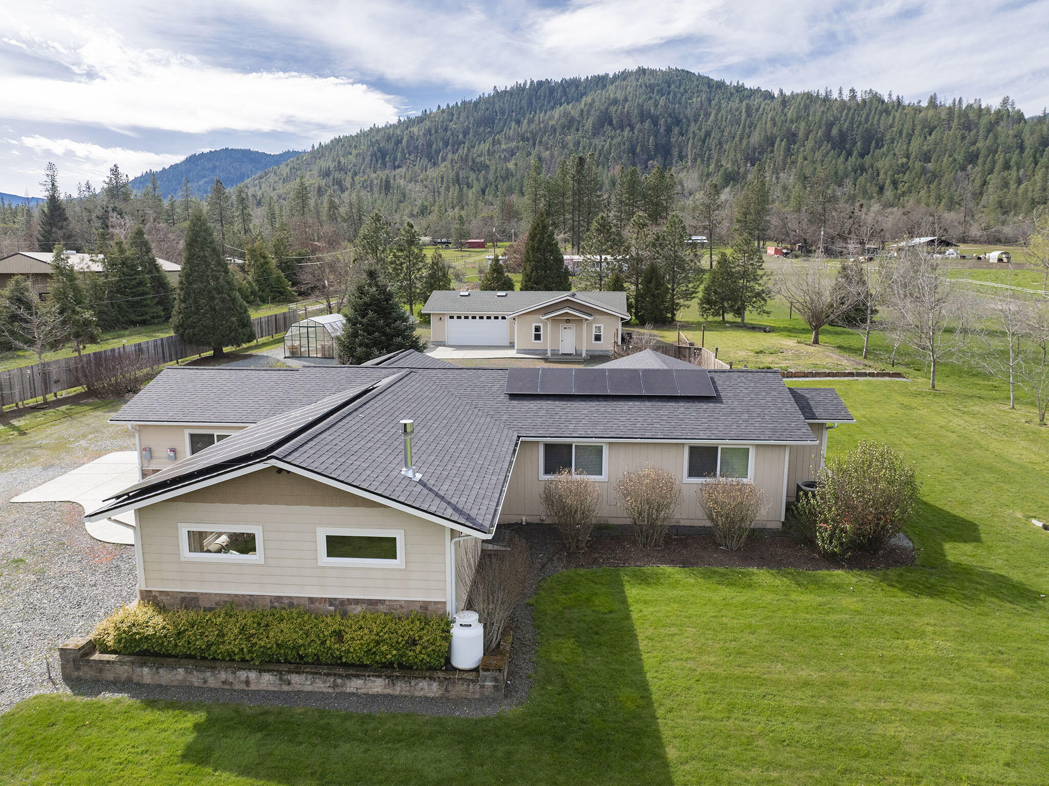 15902 Water Gap Road Williams, OR 97544 - Photo 2 of 67 2
