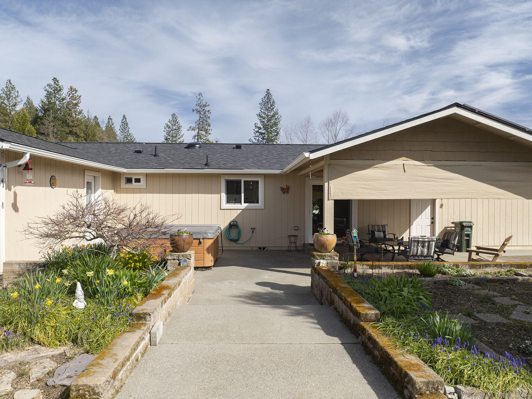 15902 Water Gap Road Williams, OR 97544 - Photo 30 of 67 30