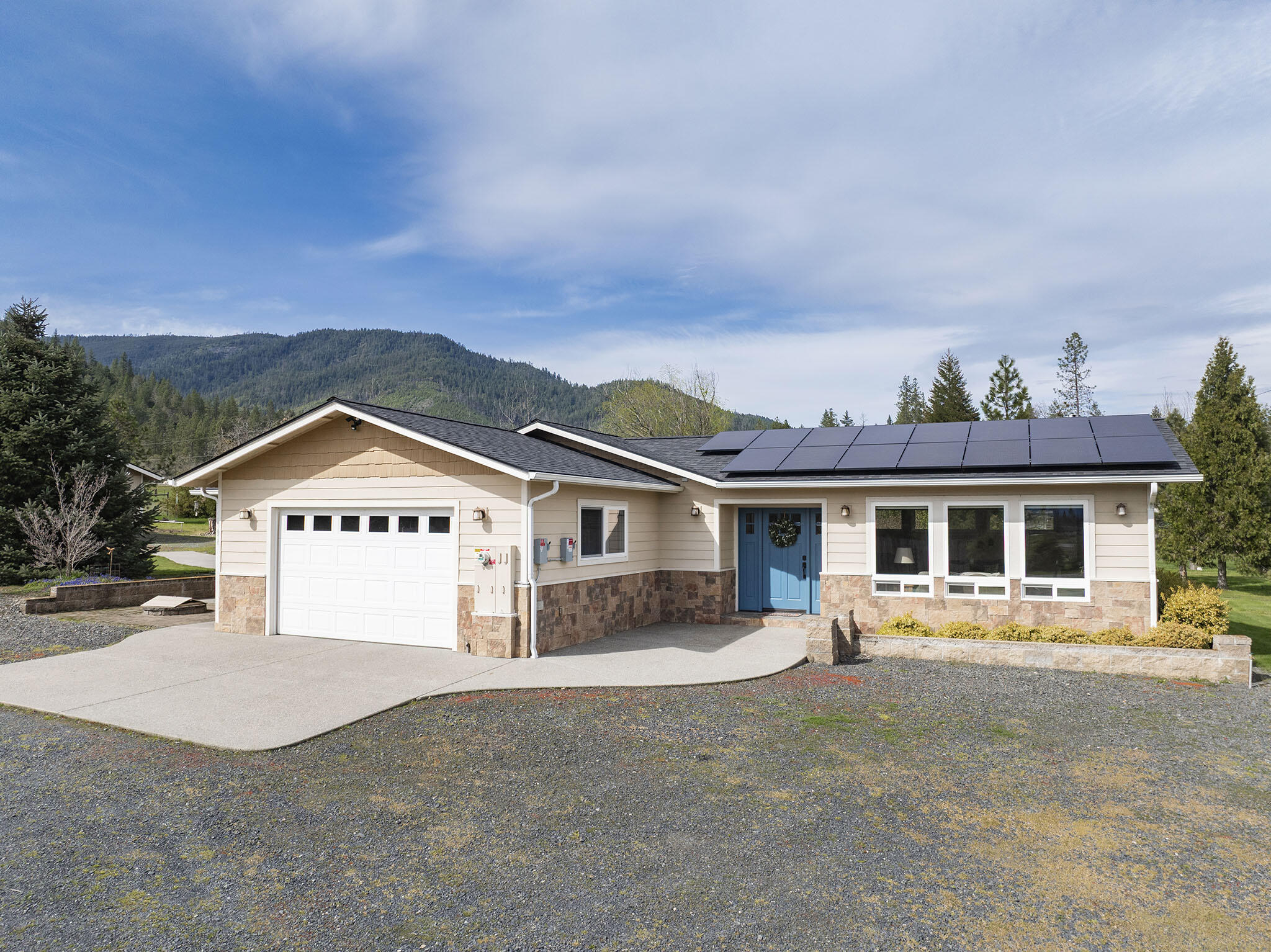15902 Water Gap Road Williams, OR 97544 - Photo 46 of 67 45
