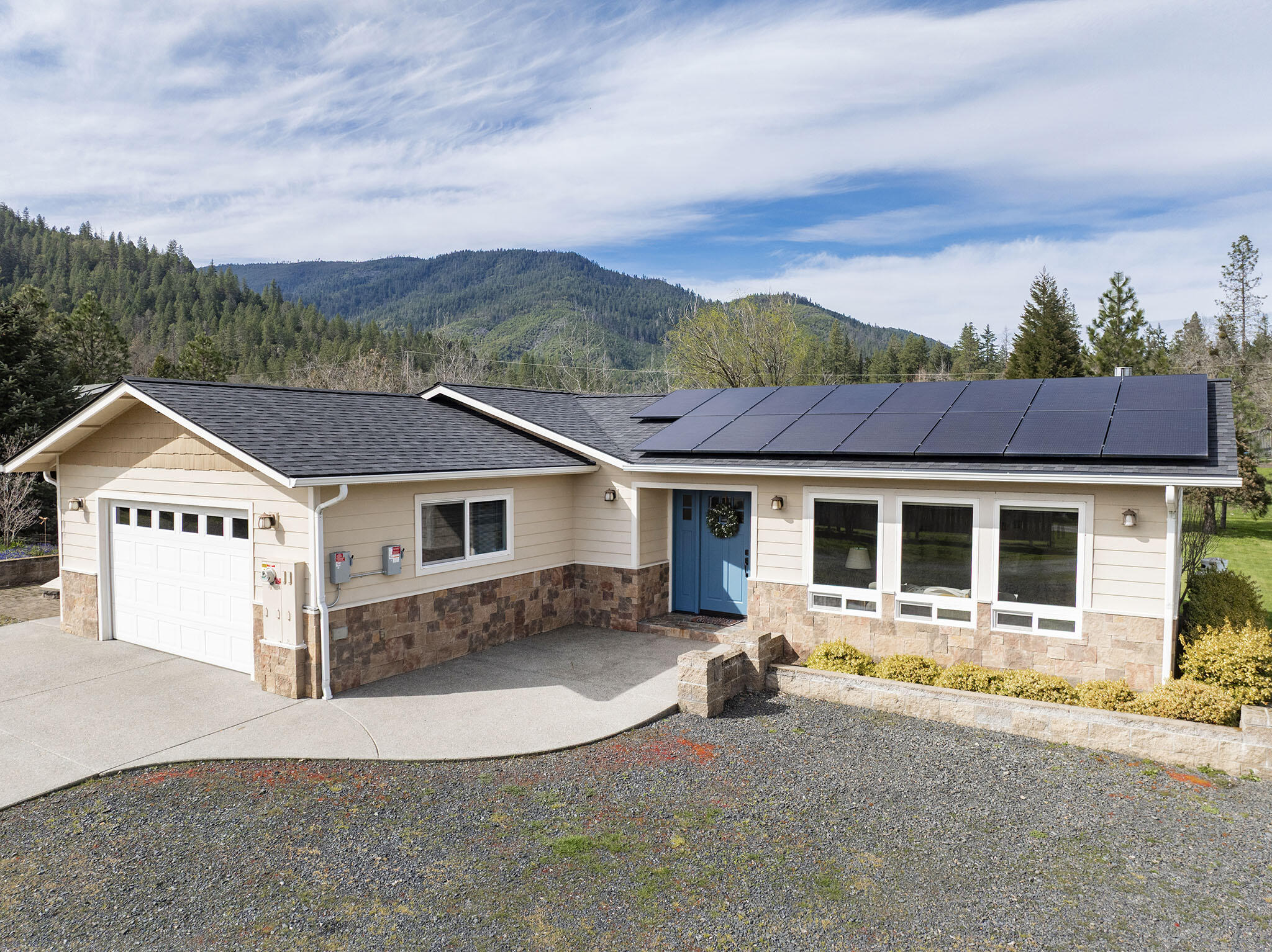 15902 Water Gap Road Williams, OR 97544 - Photo 47 of 67 46