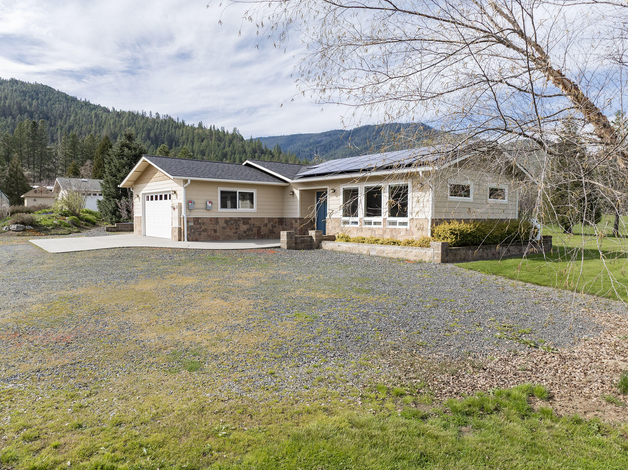 15902 Water Gap Road Williams, OR 97544 - Photo 48 of 67 47