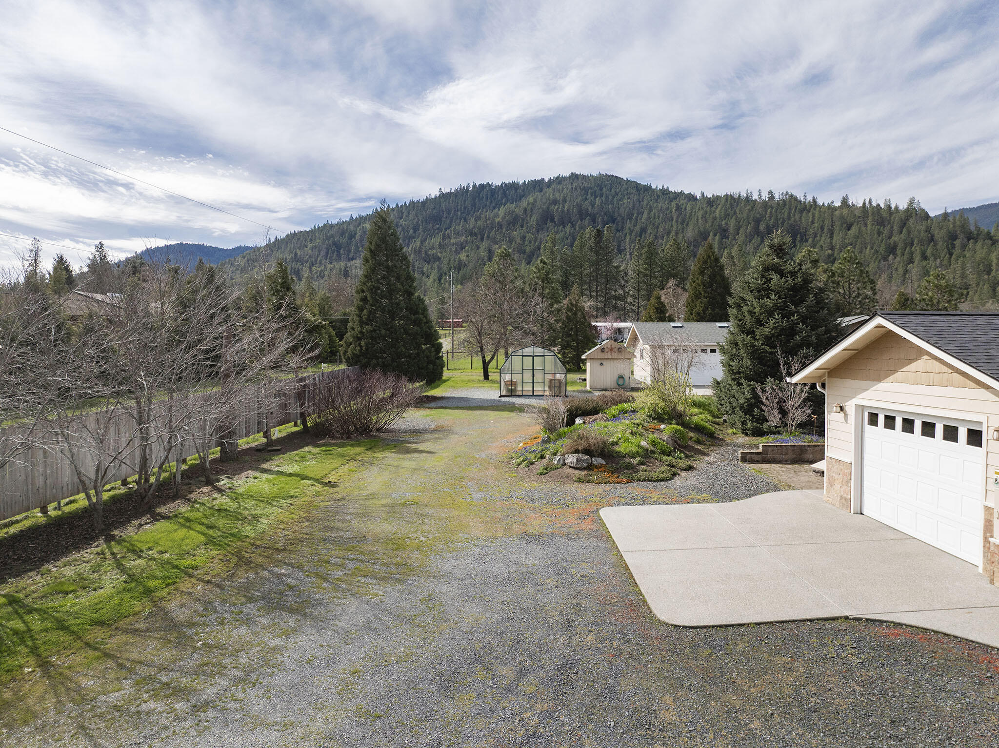 15902 Water Gap Road Williams, OR 97544 - Photo 49 of 67 48