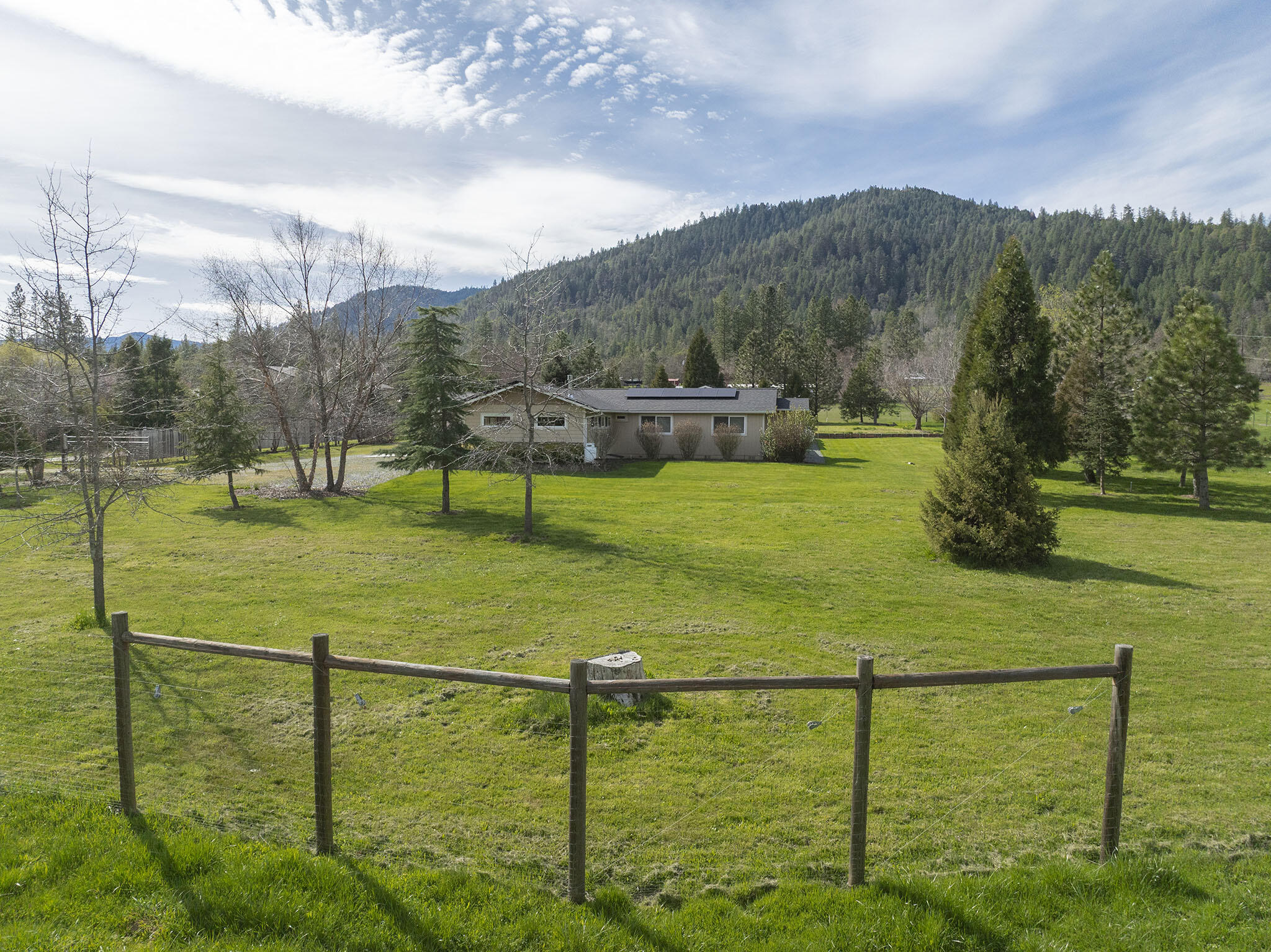 15902 Water Gap Road Williams, OR 97544 - Photo 56 of 67 55