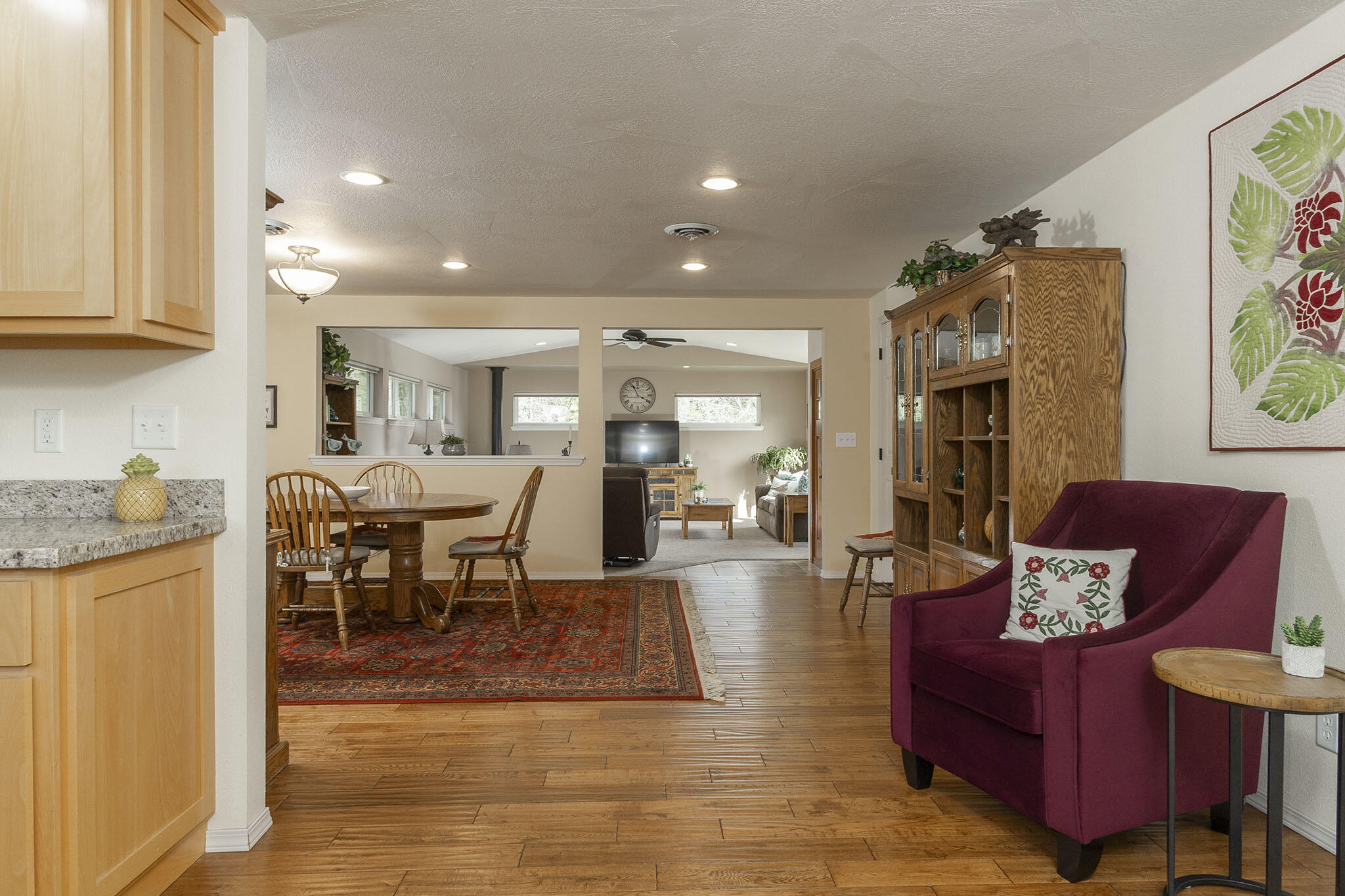 15902 Water Gap Road Williams, OR 97544 - Photo 6 of 67 6