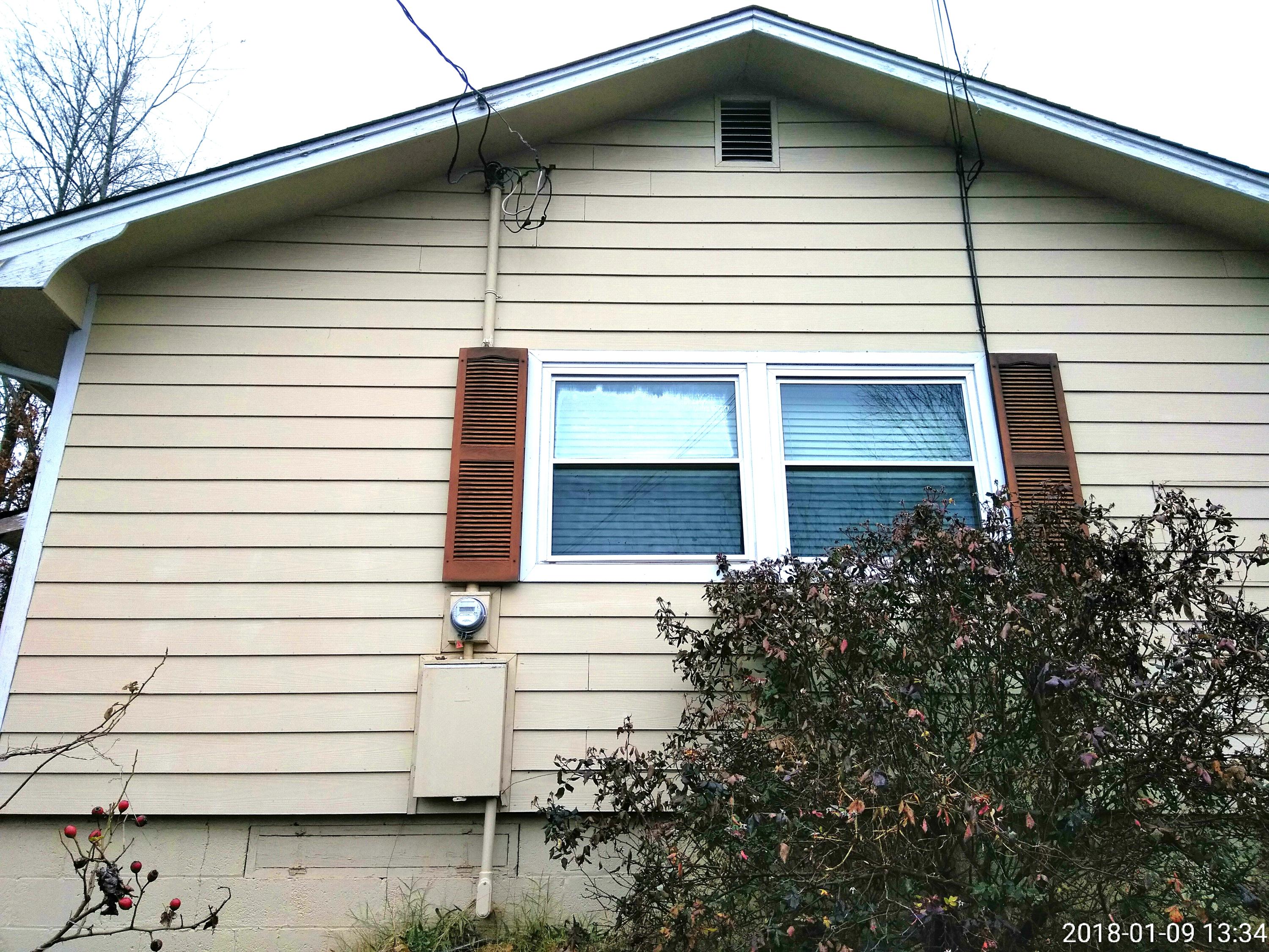 105 Tucker Road Oak Ridge, TN 37830 - Photo 2 of 2 105 Tucker Rd Side