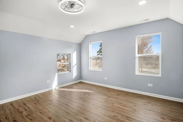 $399,900 | 2402 North 41st Road, Sheridan, IL 60551