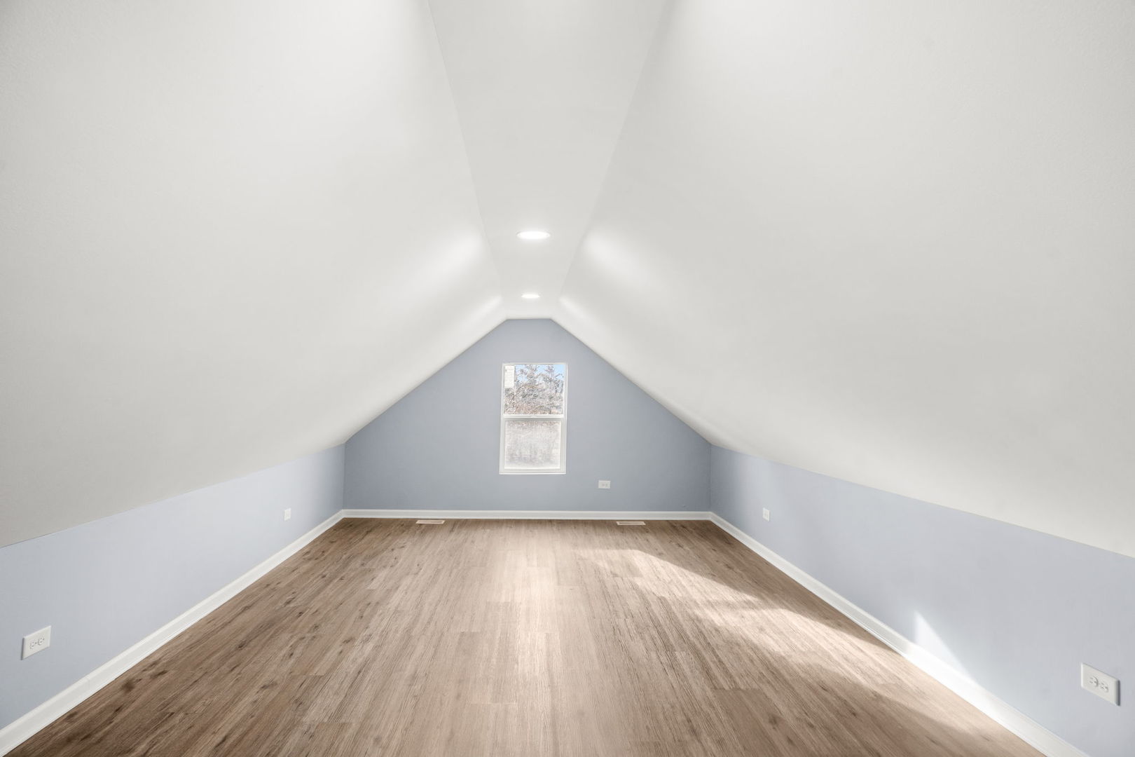 2402 North 41st Road Sheridan, IL 60551 - Photo 22 of 30 a view of empty room with wooden floor