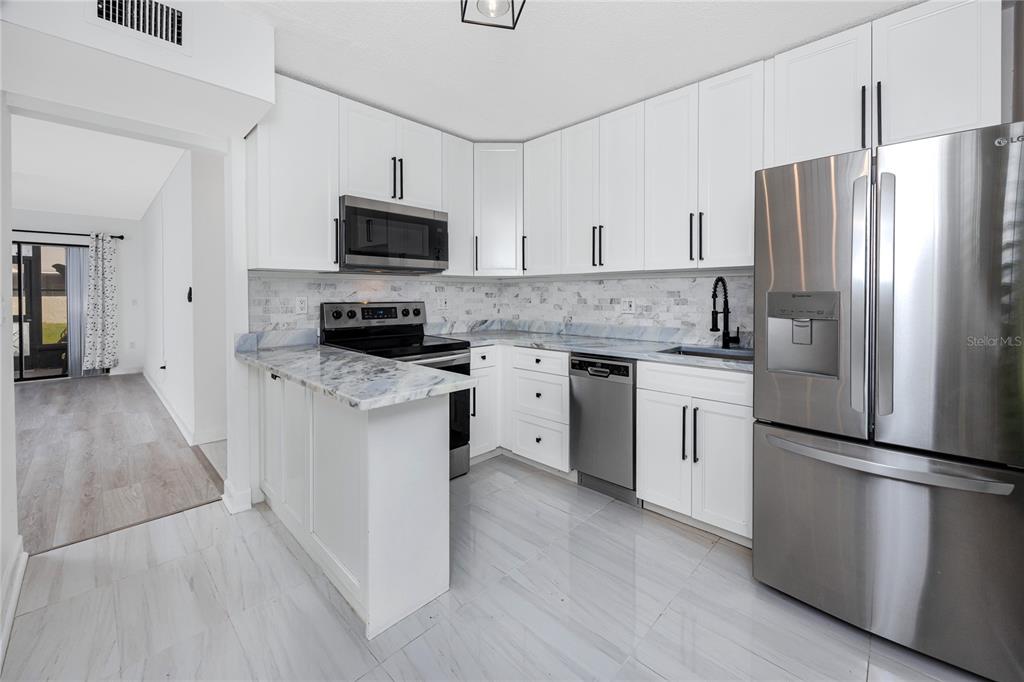 2207 Belleair Road, Unit B4 Clearwater, FL 33764 - Photo 4 of 32