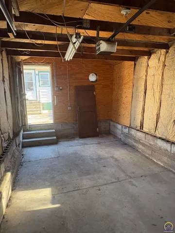 $98,500 | 1211 Southwest Woodward Avenue, Topeka, KS 66604