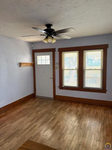 $98,500 | 1211 Southwest Woodward Avenue, Topeka, KS 66604