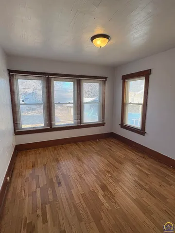 $98,500 | 1211 Southwest Woodward Avenue, Topeka, KS 66604