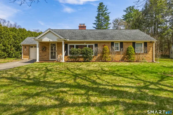 $375,000 | 8 Grimes Brook Place, Simsbury, CT 06070