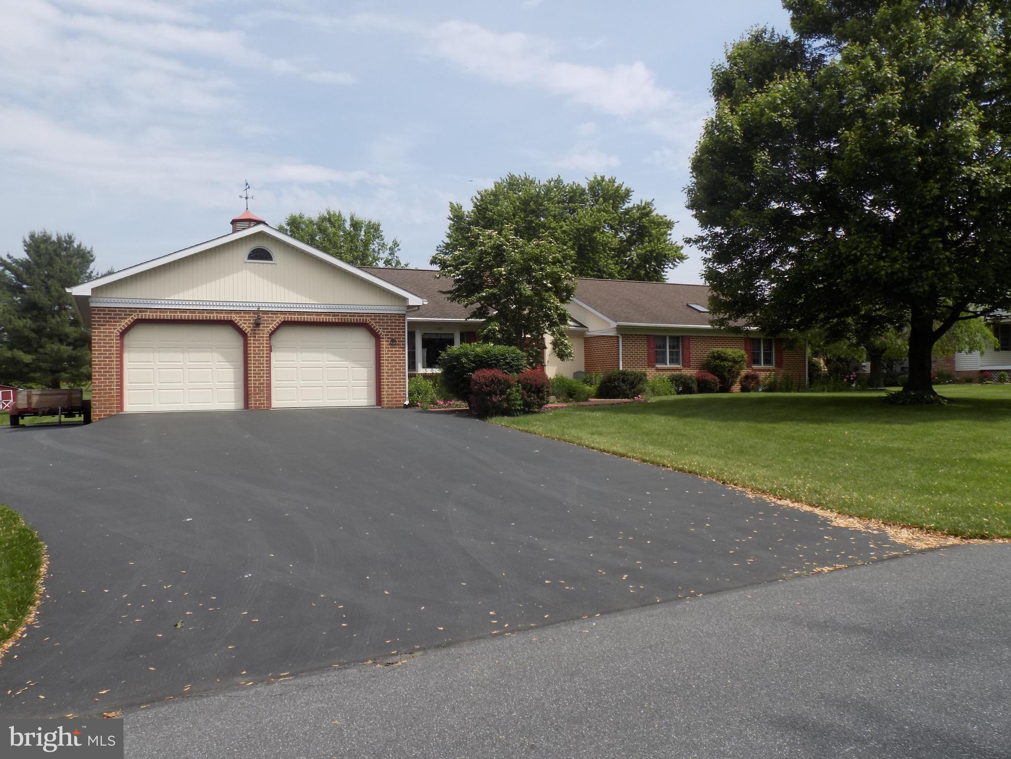 109 Race Street Lititz, PA 17543 - Photo 3 of 27