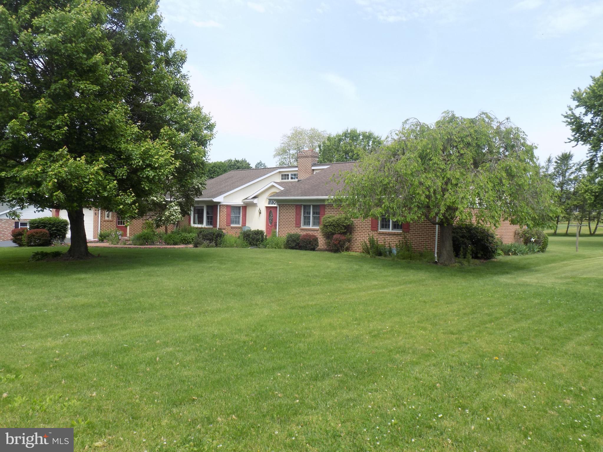 109 Race Street Lititz, PA 17543 - Photo 4 of 27