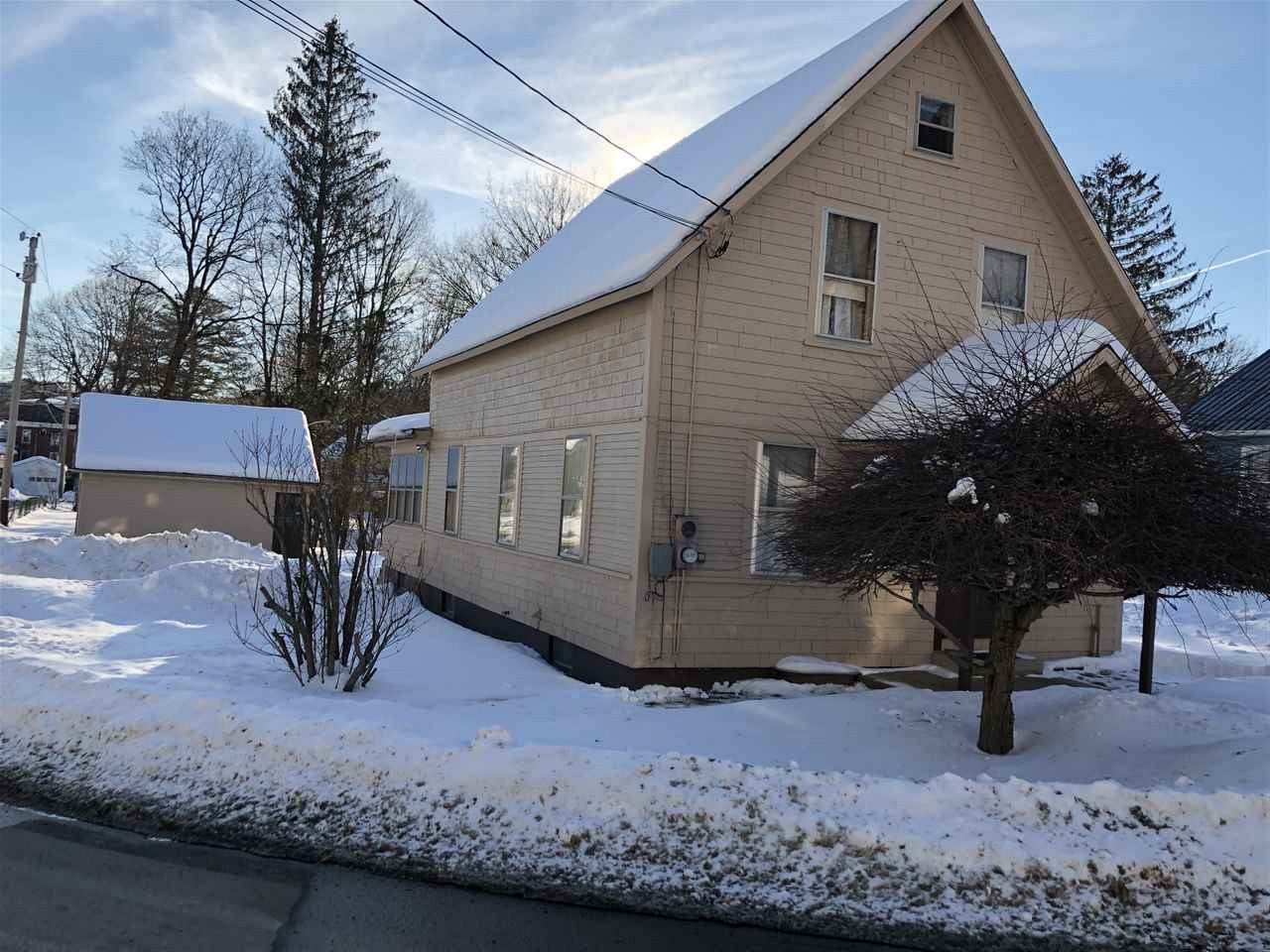 18 Ellis Street Springfield, VT 05156 - Photo 1 of 15