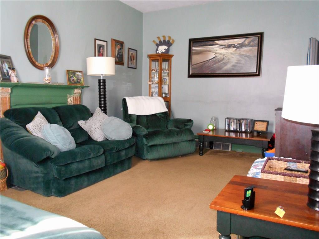 2307 Graceland Road New Castle, PA 16105 - Photo 6 of 11 Gallery Image 6