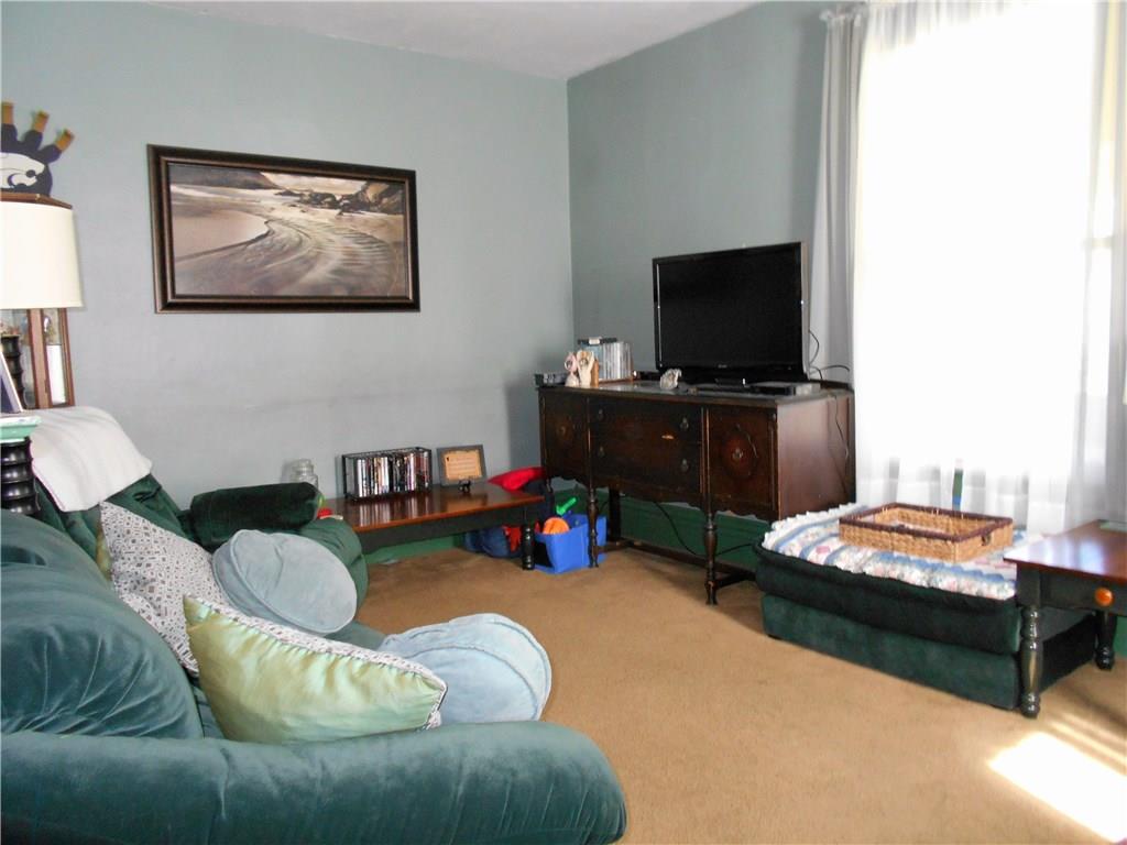 2307 Graceland Road New Castle, PA 16105 - Photo 7 of 11 Gallery Image 7