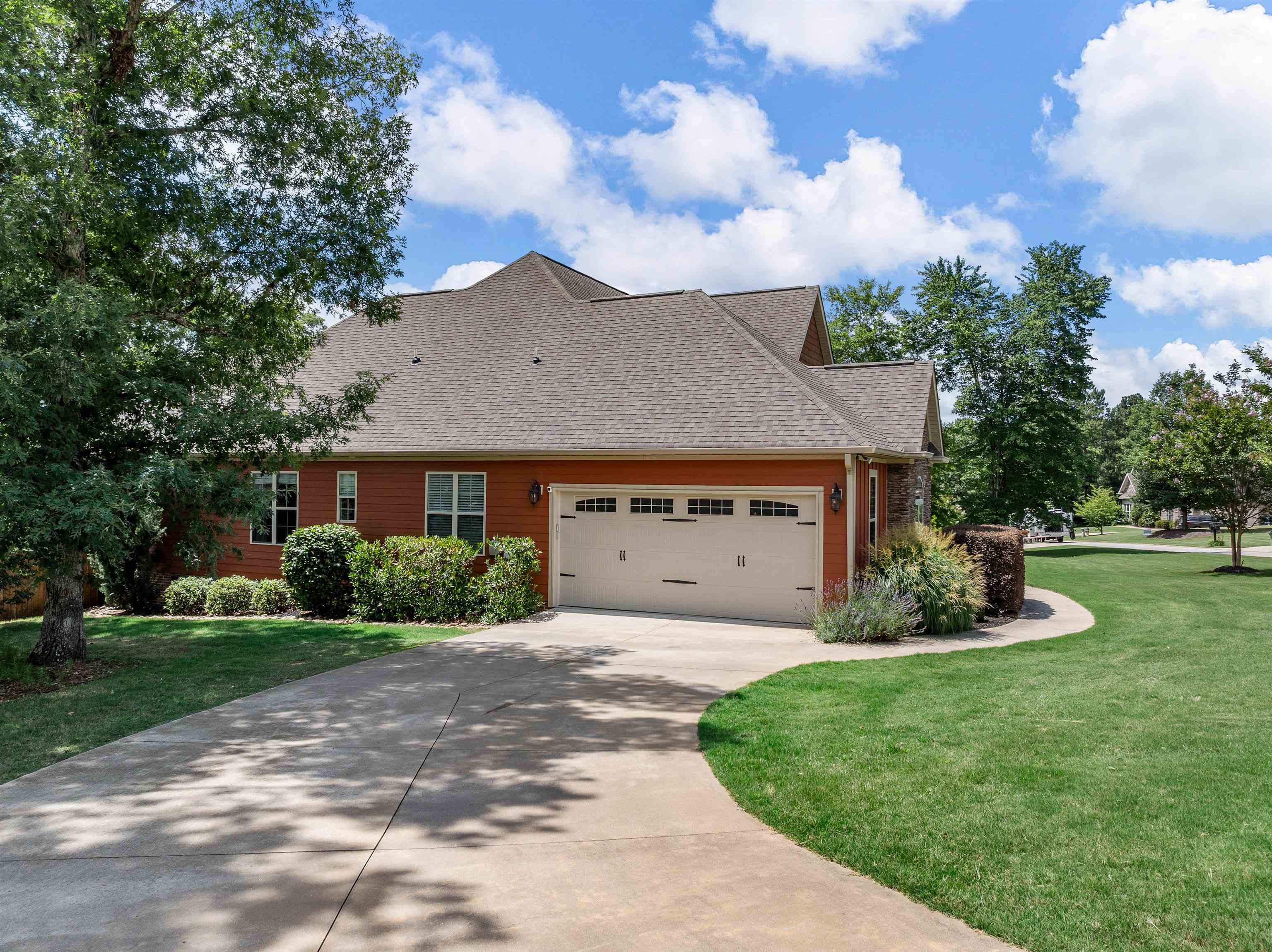 346 Roy Hall Way Campobello, SC 29322 - Photo 2 of 50