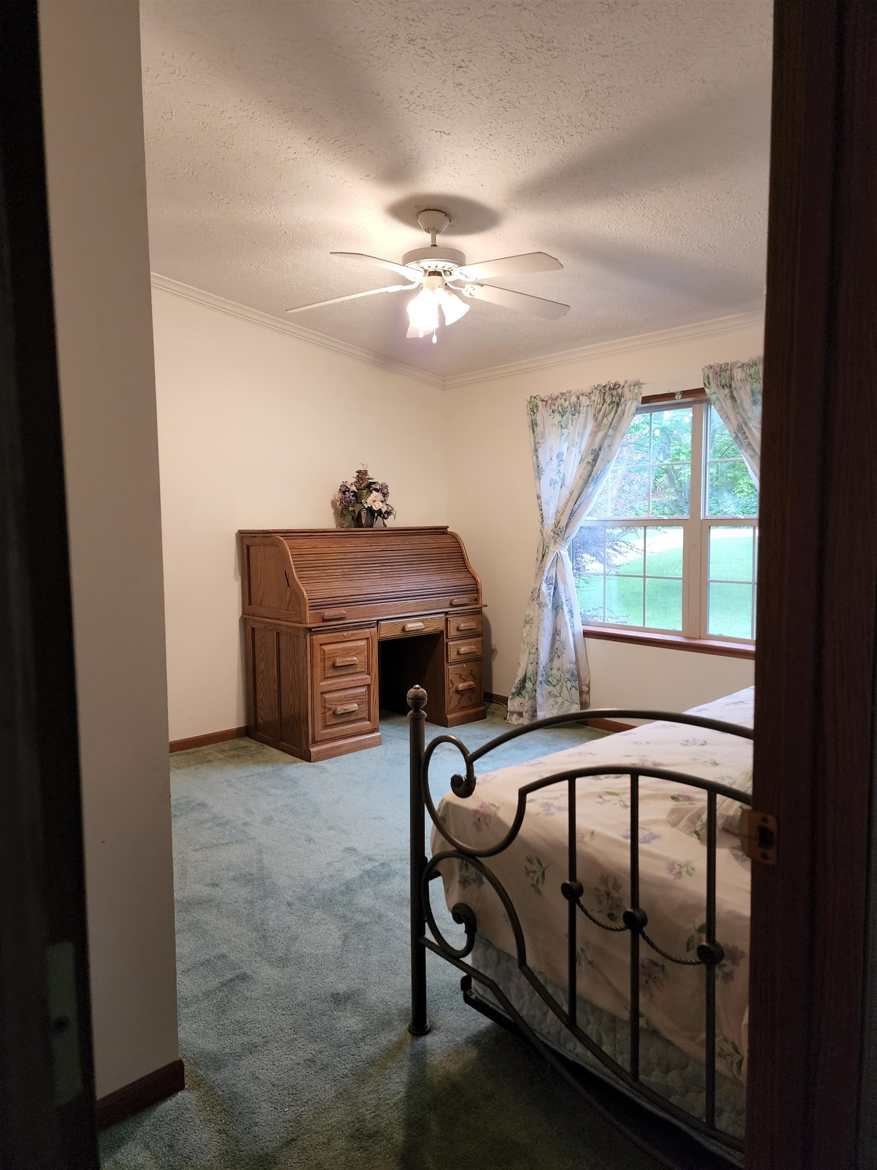 8492 Platte Road Beulah, MI 49617 - Photo 9 of 25 1900307-8.JPG