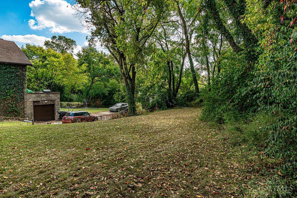 1161 Groesbeck Road Cincinnati, OH 45224 - Photo 13 of 19 Gallery Image 13