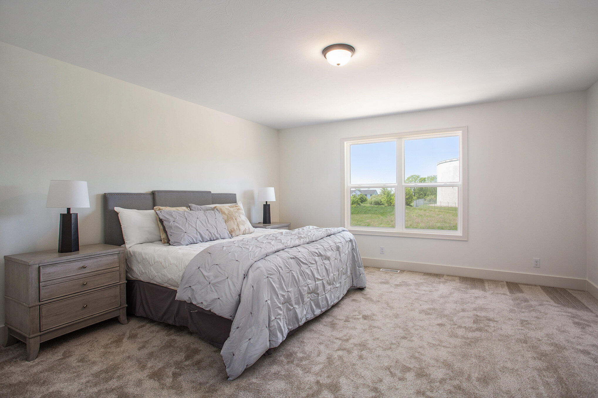 8355 Bauer Rdg Avenue Jenison, MI 49428 - Photo 21 of 25 Owners Suite
