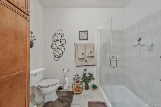 $535,000 | 119 Wildwood Circle, Holtsville, NY 11742