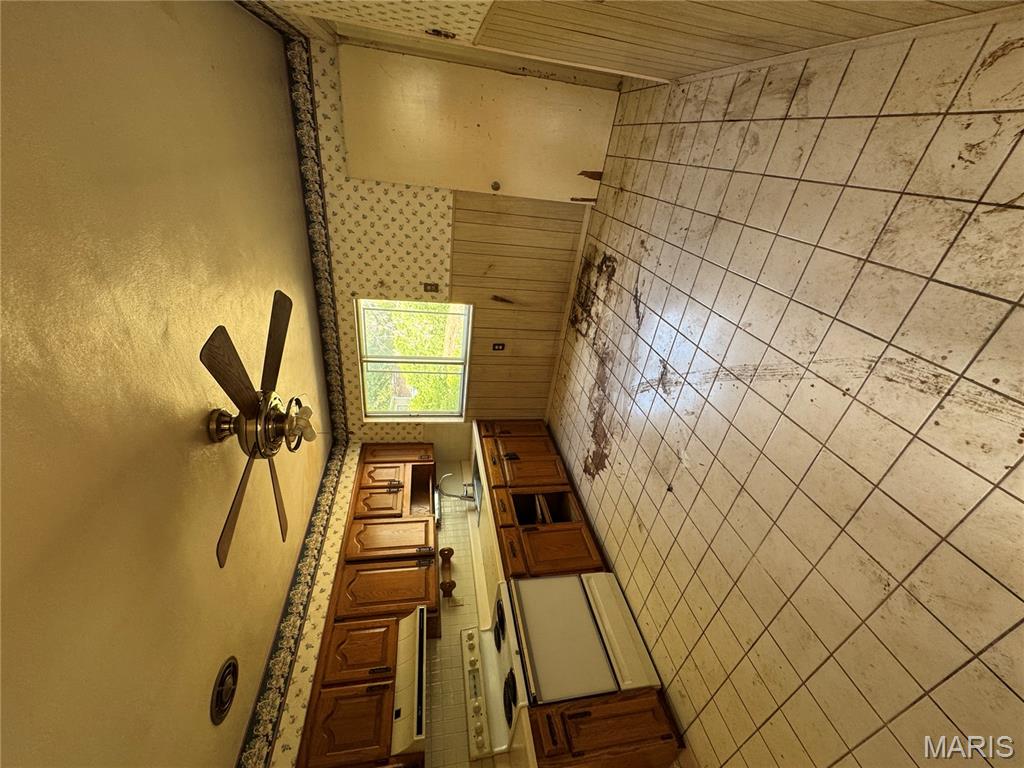 2087 Chambers Road St. Louis, MO 63136 - Photo 13 of 15