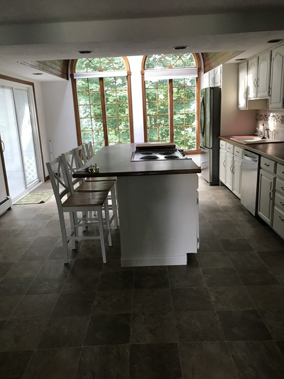 4 Wentworth Road Peabody, MA 01960 - Photo 7 of 12