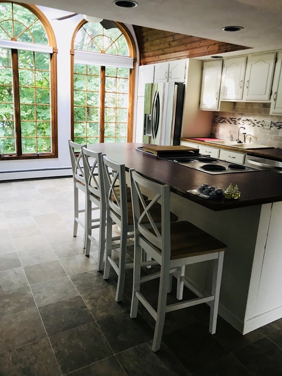 4 Wentworth Road Peabody, MA 01960 - Photo 8 of 12