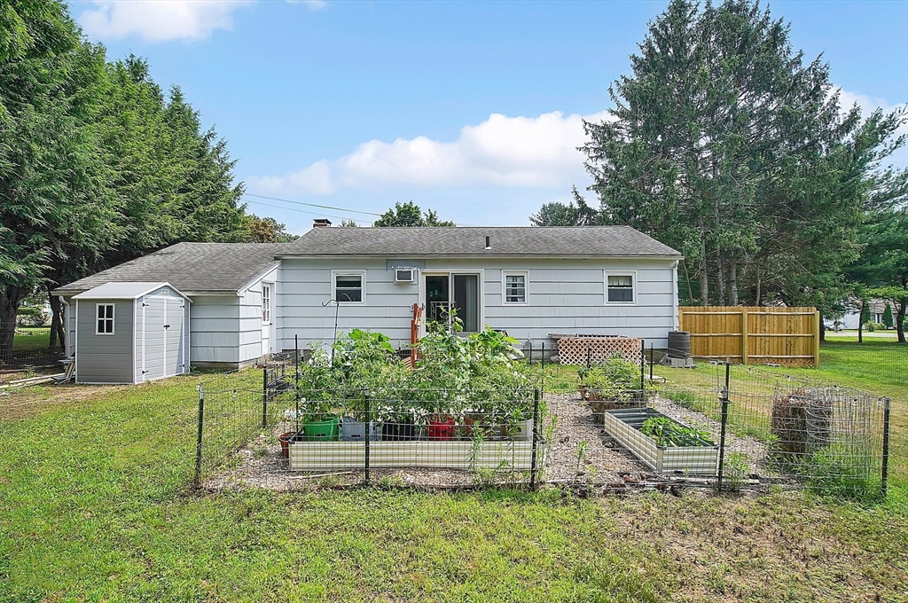 714 Holyoke Road Westfield, MA 01085 - Photo 15 of 19 Gallery Image 15