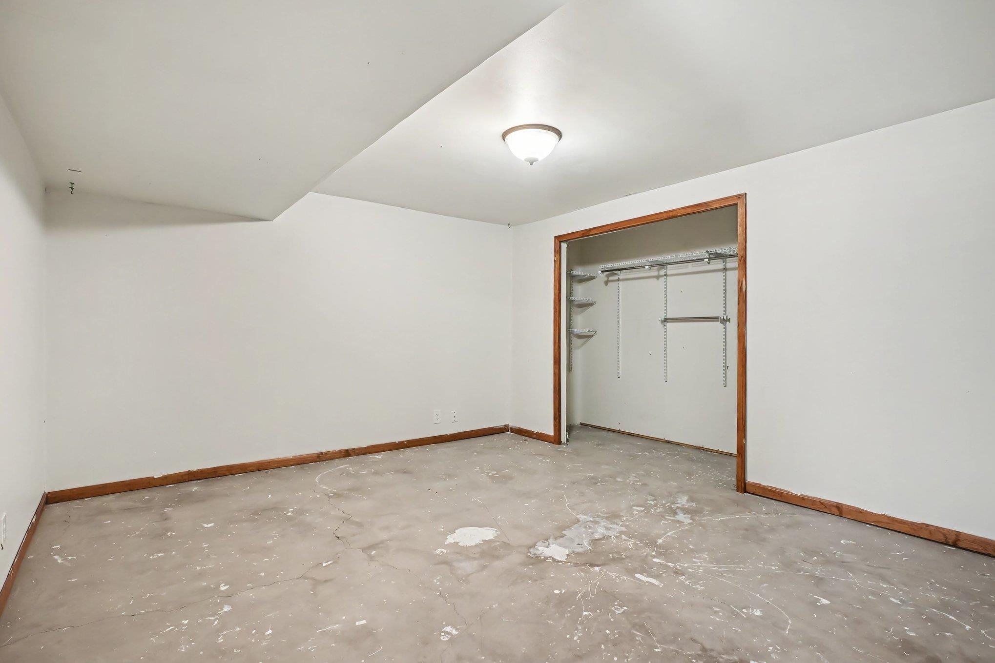 58668 Runway Road Elkhart, IN 46516 - Photo 34 of 42 Gallery Image 34