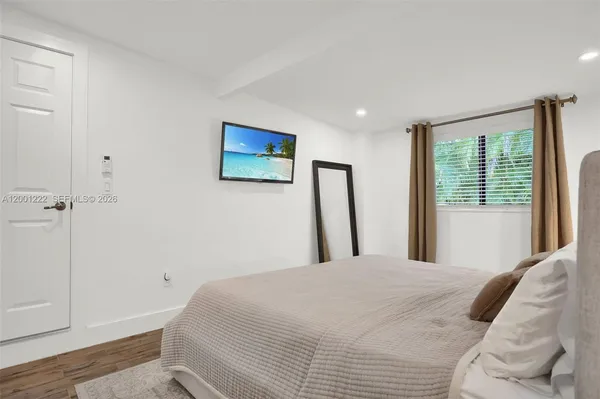 $8,000 | 2311 Southwest 9th Avenue, Miami, FL 33129