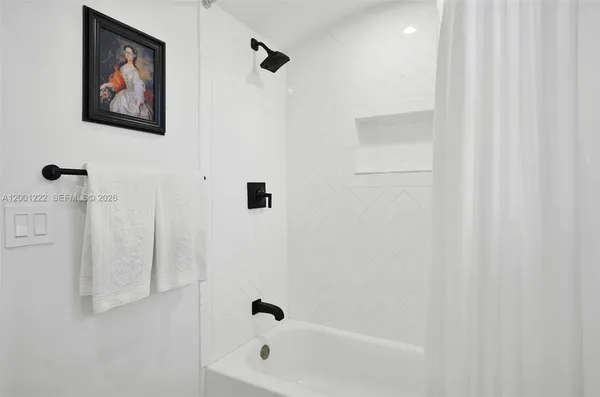 $8,000 | 2311 Southwest 9th Avenue, Miami, FL 33129