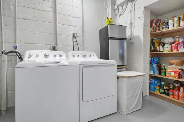 $8,000 | 2311 Southwest 9th Avenue, Miami, FL 33129