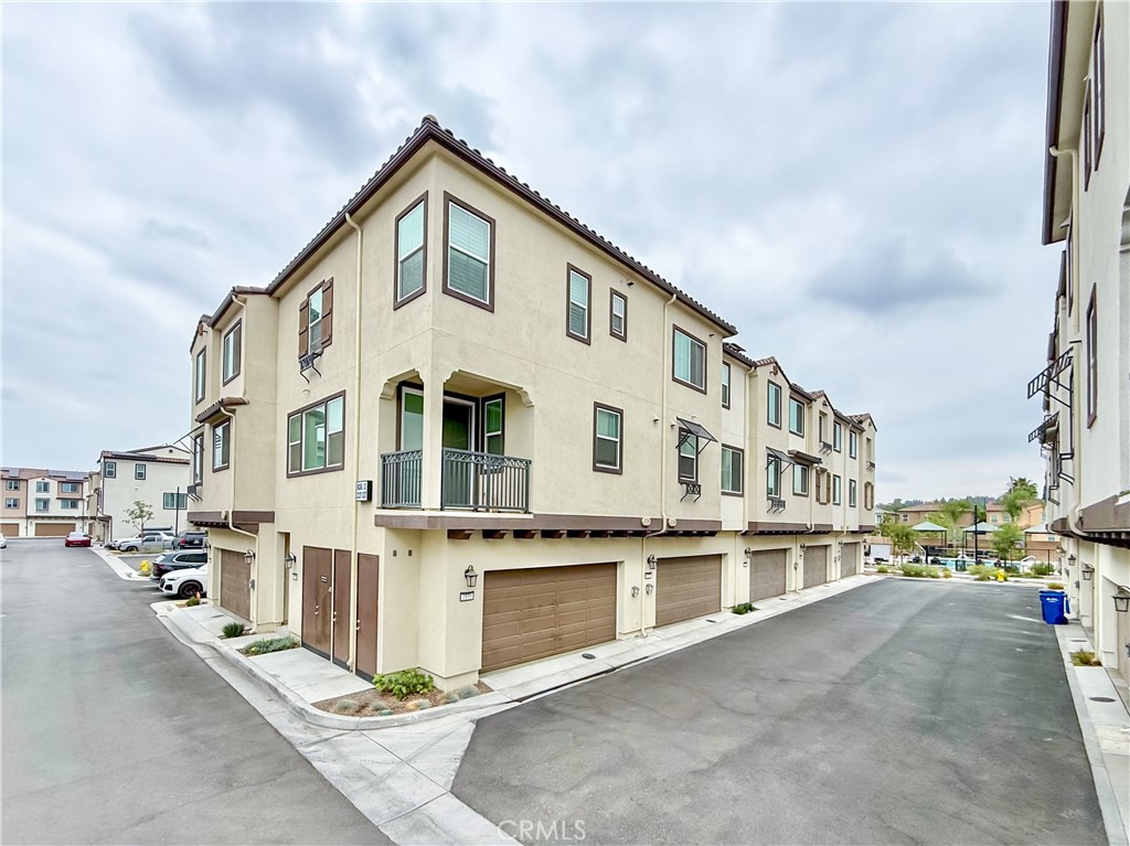 2129 Yukon Pomona, CA 91766 - Photo 5 of 46