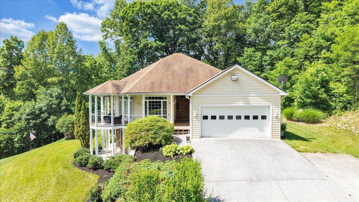 11010 Catawba Road Troutville, VA 24175 - Photo 5 of 68 04-DJI_20260615122605_0003_D