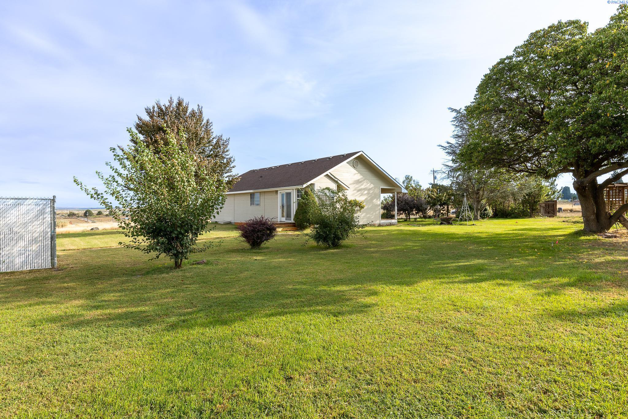 51 Meeker Road Pasco, WA 99301 - Photo 25 of 41 Gallery Image 25