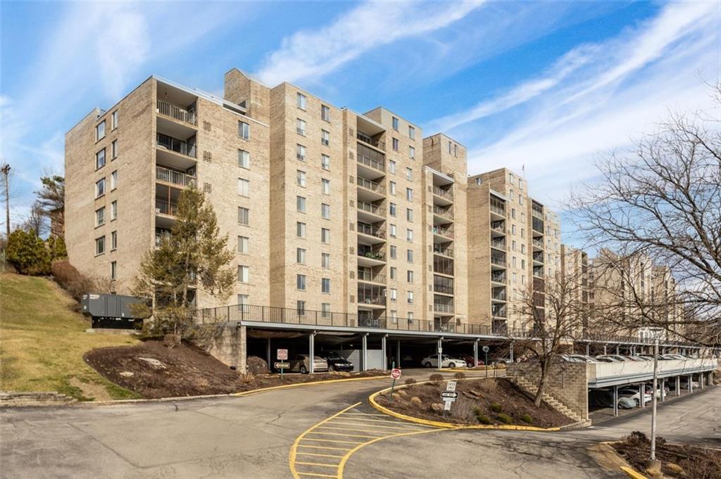 2160 Greentree Road, Unit 201W Pittsburgh, PA 15220 - Photo 1 of 25 Gallery Image 1