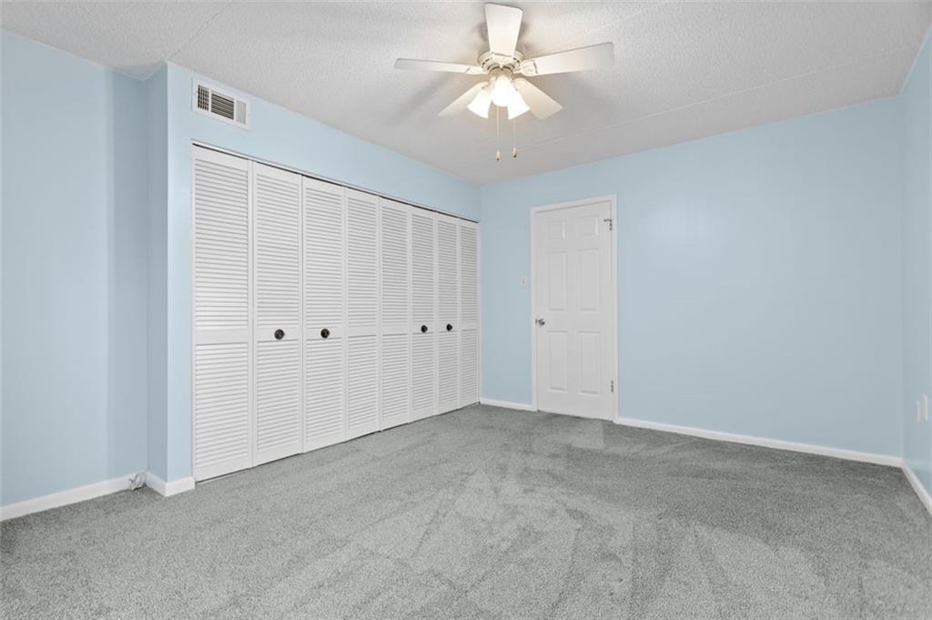 2160 Greentree Road, Unit 201W Pittsburgh, PA 15220 - Photo 15 of 25 Gallery Image 15