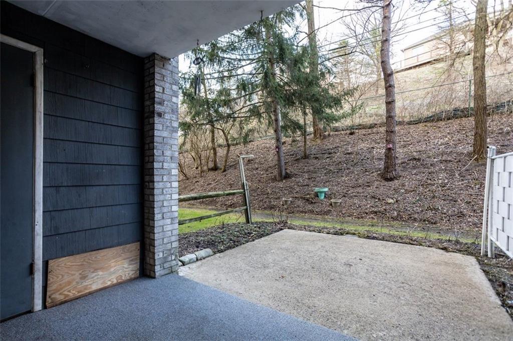 2160 Greentree Road, Unit 201W Pittsburgh, PA 15220 - Photo 19 of 25 Gallery Image 19