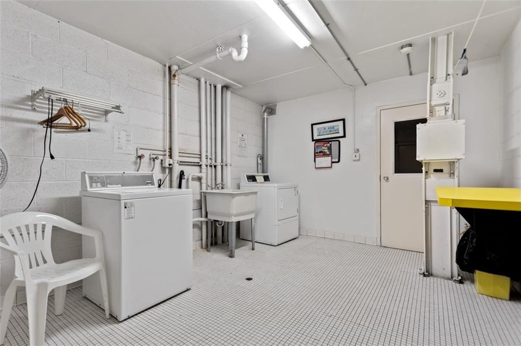 2160 Greentree Road, Unit 201W Pittsburgh, PA 15220 - Photo 21 of 25 Gallery Image 21