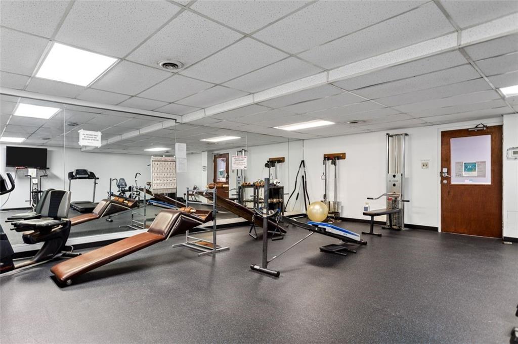 2160 Greentree Road, Unit 201W Pittsburgh, PA 15220 - Photo 25 of 25 Gallery Image 25