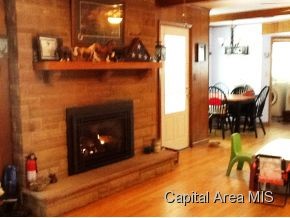 1403 Reid Road Winchester, IL 62694 - Photo 3 of 5