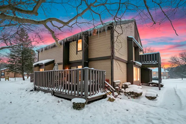 $174,900 | 3519 Oak Tree Drive, Kalamazoo, MI 49048